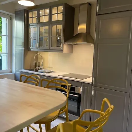 Semesterbostad Jolie Maison Avec Jardin A 100m De La *